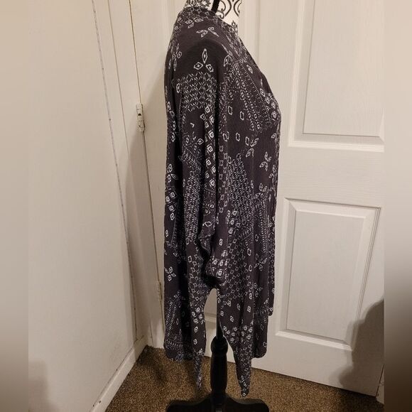 PPLA poncho style cover-up boho - Picture 2 of 7